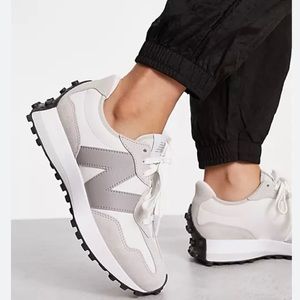 New Balance 327 Sneaker in Grey (ASOS Exclusive), Women’s size 6.5
